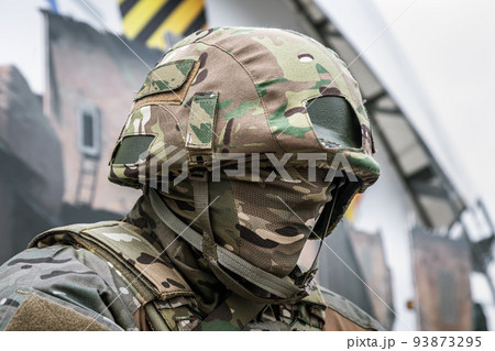 mannequin of a soldier with modern weapons mannequin of a soldier with modern weapons 93873295