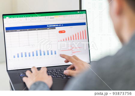 総務　経理　事務職　営業事務　一般事務　事務スタッフ　表計算　グラフ 93873756