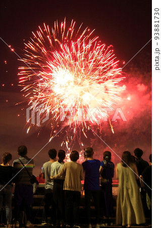 花火大会の夜 川口市たたら祭りの花火 花火大会の夜 川口市たたら祭りの花火 93881730