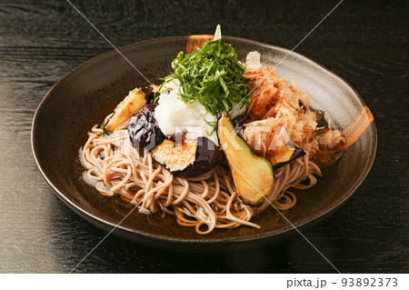 揚げなすの蕎麦 93892373