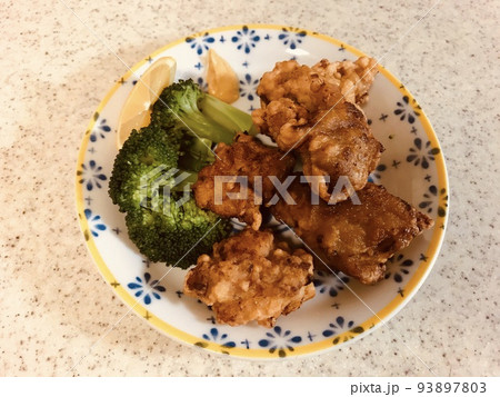 唐揚げ 唐揚げ 93897803