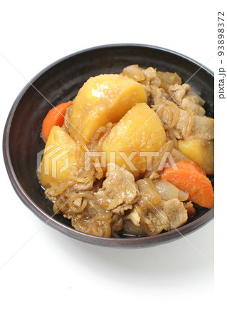 肉じゃが､少し煮くずれた美味しい肉じゃが 93898372