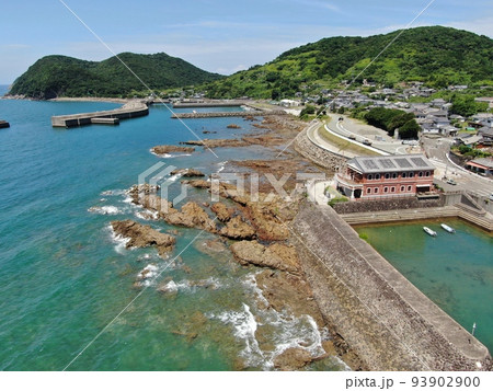 薩摩藩英国留学生記念館付近の海岸線の空撮 薩摩藩英国留学生記念館付近の海岸線の空撮 93902900