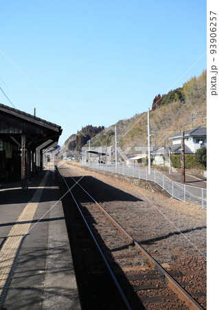大隅横川駅の静かな風景 93906257