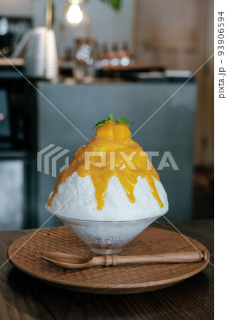 マンゴーかき氷 マンゴーソース 93906594