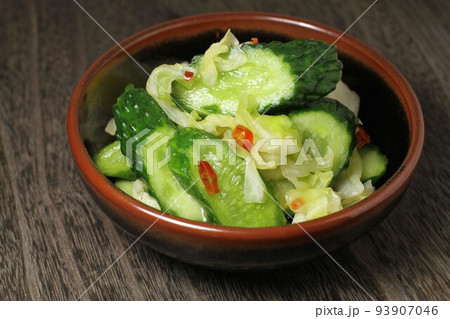 胡瓜の浅漬け、漬物 胡瓜の浅漬け、漬物 93907046