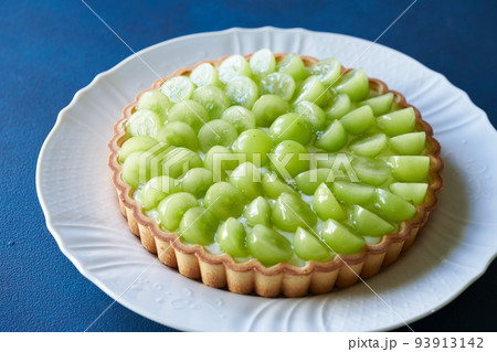 シャインマスカットのチーズケーキタルト 93913142
