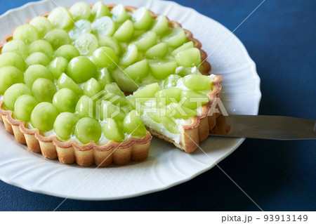 シャインマスカットのチーズケーキタルト 93913149