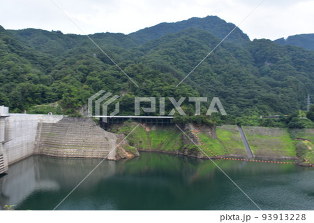 群馬県吾妻郡　八ッ場ダムの風景 93913228