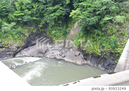 群馬県吾妻郡　八ッ場ダムの風景 93913249
