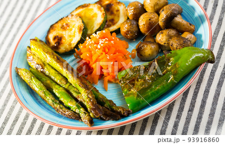 Grilled vegetables Grilled vegetables 93916860