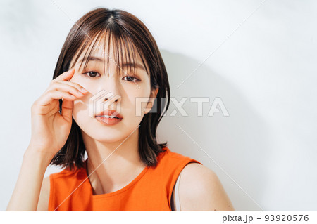 ヘアスタイル メイクアップイメージ ヘアスタイル メイクアップイメージ 93920576