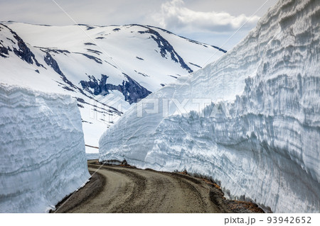Old Strynefjell Mountain Road in Vestland mountains, Norway, Scandinavia Old Strynefjell Mountain Road in Vestland mountains, Norway, Scandinavia 93942652