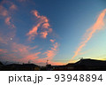 秋の夕暮れ雲 93948894