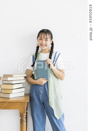 10代女の子の私服ポートレート 中学生 高校生 10代女の子の私服ポートレート 中学生 高校生 93950919