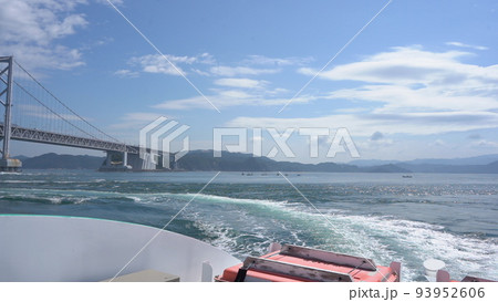 鳴門海峡のうず潮 鳴門海峡のうず潮 93952606