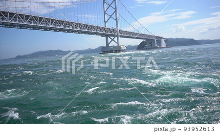 鳴門海峡のうず潮 鳴門海峡のうず潮 93952613