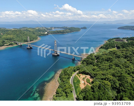 長島の針尾公園の上空から伊唐島と伊唐大橋の空撮 93953709