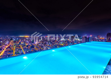 2022年最新カンボジア首都プノンペンの夜景 93954714