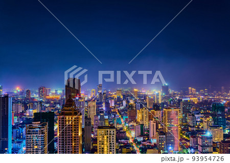 2022年最新カンボジア首都プノンペンの夜景 93954726
