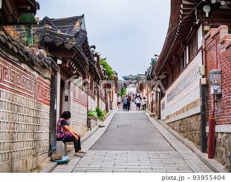 ソウル　北村韓屋村　※一部ソフトフォーカス 93955404