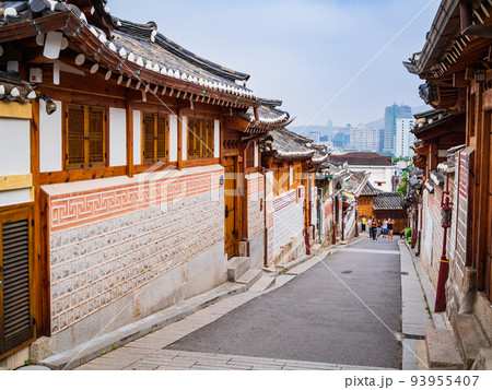 ソウル　北村韓屋村　※一部ソフトフォーカス 93955407