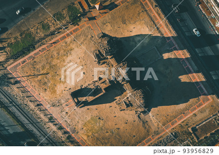 Aerial view of Pra Prang Sam Yod or Phra Prang Sam Yot ruin temple with monkeys, in Lopburi Aerial view of Pra Prang Sam Yod or Phra Prang Sam Yot ruin temple with monkeys, in Lopburi 93956829