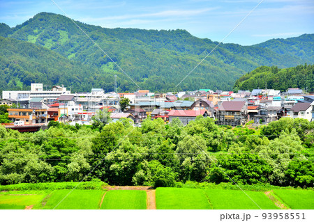 津南病院周辺を望む(新潟県津南町)【2022.8】 93958551
