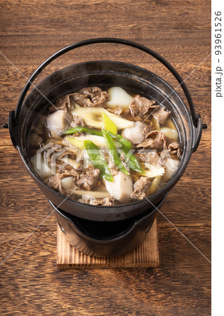 ［山形県］山形芋煮　牛肉醤油味 93961526