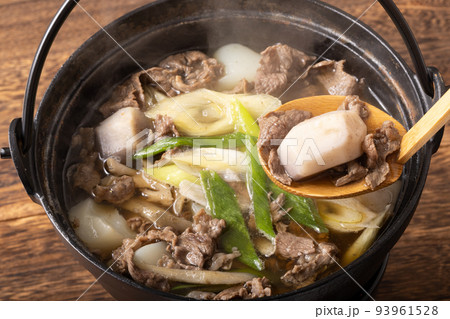 ［山形県］山形芋煮　牛肉醤油味 93961528