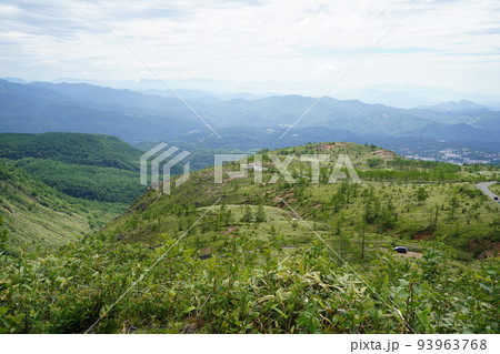 群馬県 吾妻郡 草津町 草津町から白根山への志賀草津道路の途中駐車場より 2022年6月28日 群馬県 吾妻郡 草津町 草津町から白根山への志賀草津道路の途中駐車場より 2022年6月28日 93963768