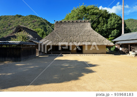 箱木千年家 外観(兵庫県神戸市北区山田町) 箱木千年家 外観(兵庫県神戸市北区山田町) 93968183