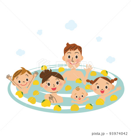 柚風呂に入っている家族 柚風呂に入っている家族 93974042