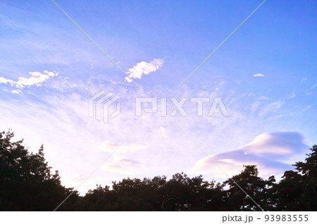 青空と雲イメージ 青空と雲イメージ 93983555