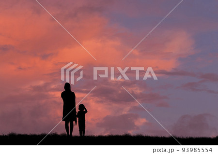 母子のシルエット 母子のシルエット 93985554