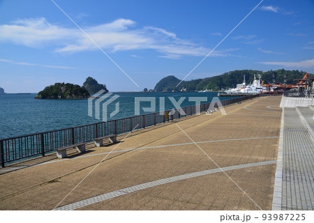 下田の海に臨むまどが浜海遊公園 下田の海に臨むまどが浜海遊公園 93987225