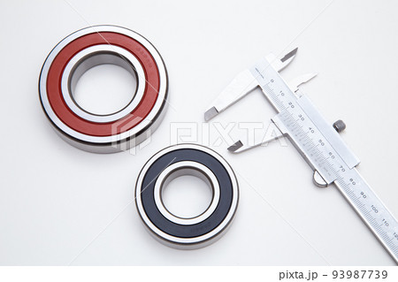 ベアリング(軸受)とノギス ベアリング(軸受)とノギス 93987739