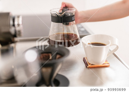 コーヒーの支度 コーヒーの支度 93993699