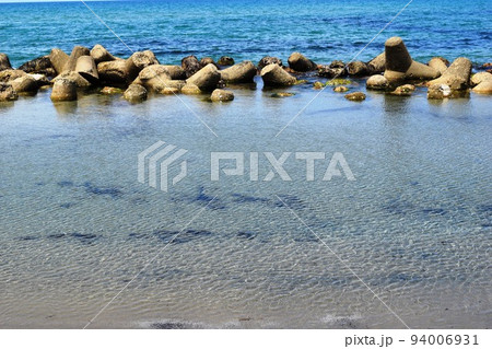 海岸の波消しブロック 海岸の波消しブロック 94006931