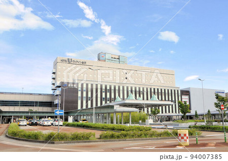 金沢駅金沢港口の駅前風景 94007385