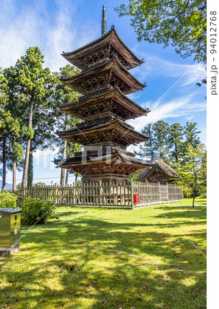 【新潟県・妙宣寺】新潟県内に現存する唯一の『五重塔』 夏編 8月 【新潟県・妙宣寺】新潟県内に現存する唯一の『五重塔』 夏編 8月 94012768