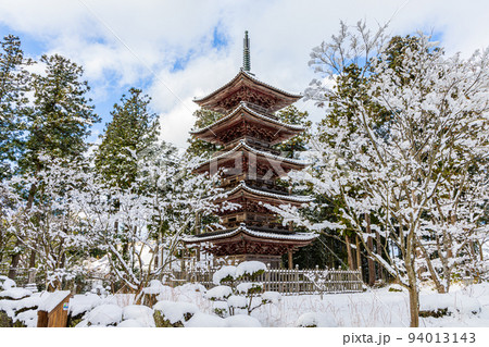 【新潟県・妙宣寺】新潟県内に現存する唯一の『五重塔』冬編 1月 【新潟県・妙宣寺】新潟県内に現存する唯一の『五重塔』冬編 1月 94013143