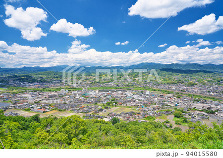 【神南備山 展望台より津山市街地を一望】 岡山県津山市井口 【神南備山 展望台より津山市街地を一望】 岡山県津山市井口 94015580