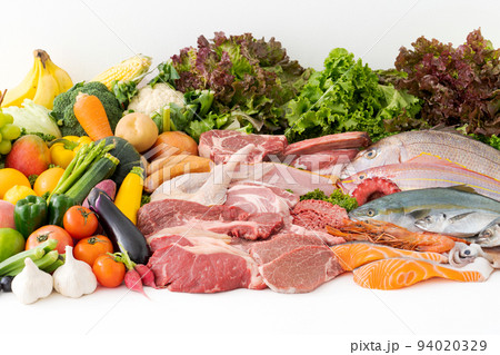 新鮮な食材の盛り合わせ 新鮮な食材の盛り合わせ 94020329