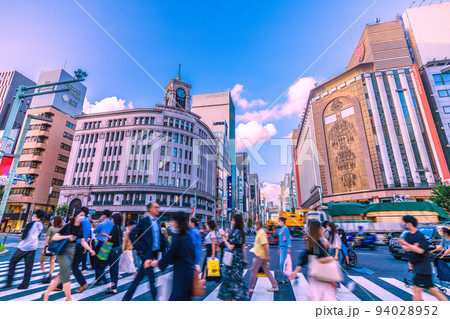 日本の東京都市景観 7週世界最多・死者数4週世界2番目。行動制限なし…銀座には多くの人出=9月5日 日本の東京都市景観 7週世界最多・死者数4週世界2番目。行動制限なし…銀座には多くの人出=9月5日 94028952