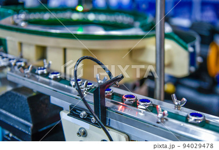 Automatic vision system for inspection nuts in product line industrial	 94029478