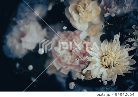 シックな花の背景素材 94042654