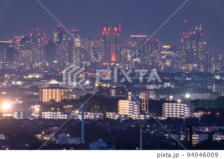 《東京都》新宿副都心と東京の夜景・遠景 94046009