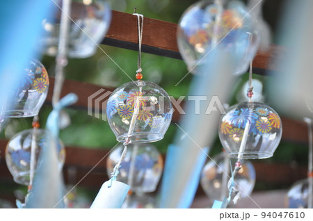 神社の風鈴 神社の風鈴 94047610
