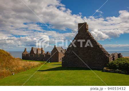 Dunnottar Castle is a ruined medieval fortress, Scotland Dunnottar Castle is a ruined medieval fortress, Scotland 94053432